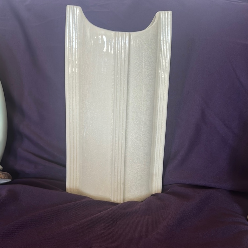 Modern Ivory Textured Vase